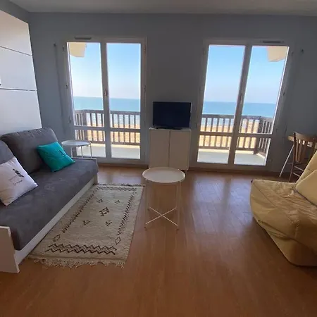 Apartment Joli En Front De -